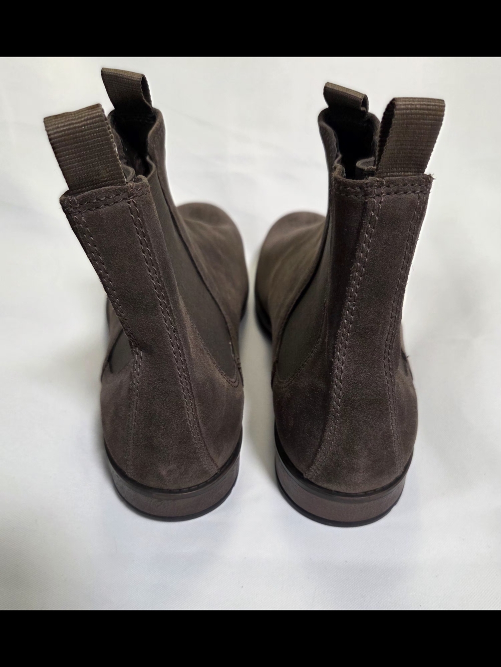 Clarks Men's Dark Brown Suede Chukka Boots